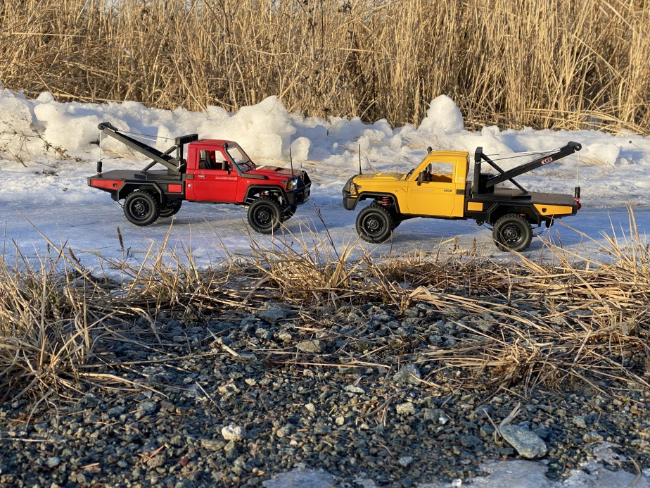 RC auto Land Cruiser Toyota s navijakom, červené | RCprofi.sk