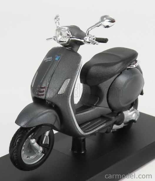 Edicola Piaggio Vespa 150 Abs Sprint 2014 1:18 Grey Met
