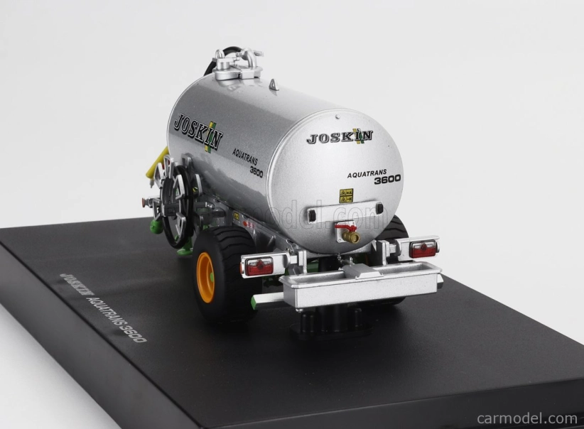 Universal hobbies Joskin Aquatrans 3600 Tanker Trailer 2010 1:32 Silver