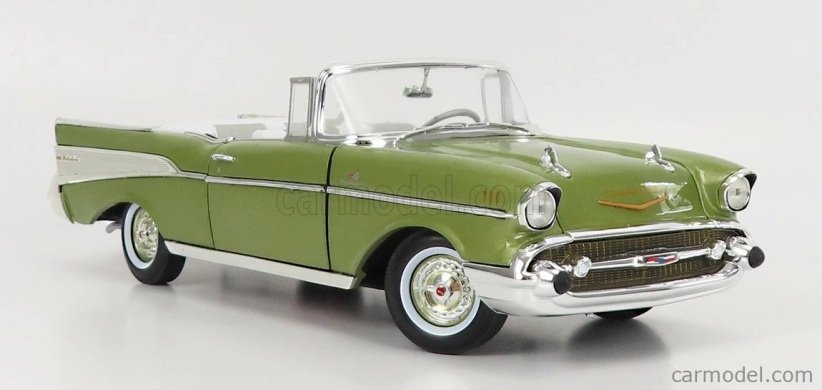 Autoworld Chevrolet Bel Air Cabriolet Open 1957 1:18 Green Met