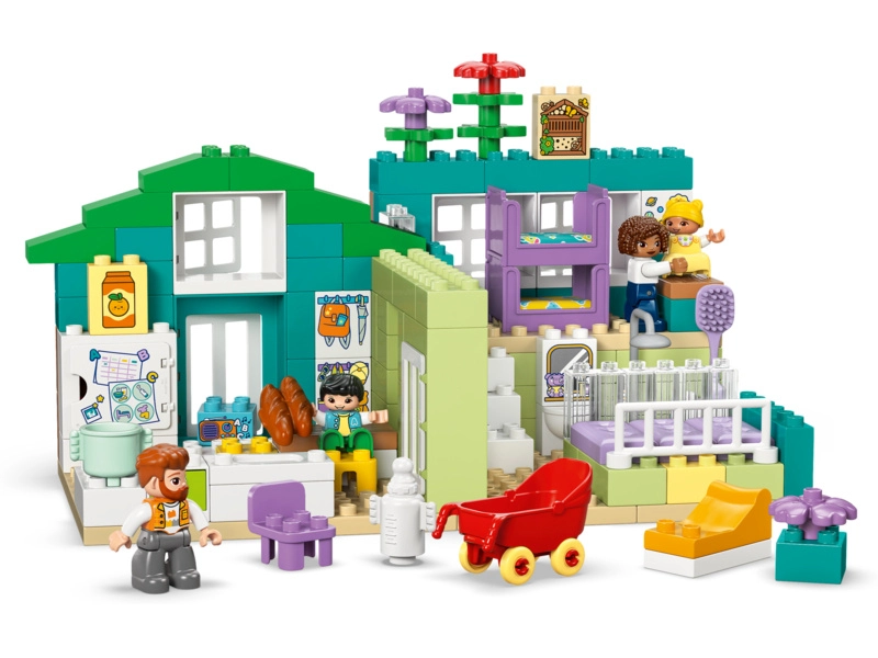 LEGO DUPLO - Moderný rodinný dom 3 v 1 s figúrkami