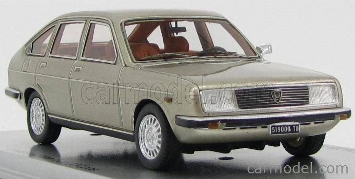 Kess-model Lancia Beta Berlina 1600 2-series 1978 1:43 Platino Met