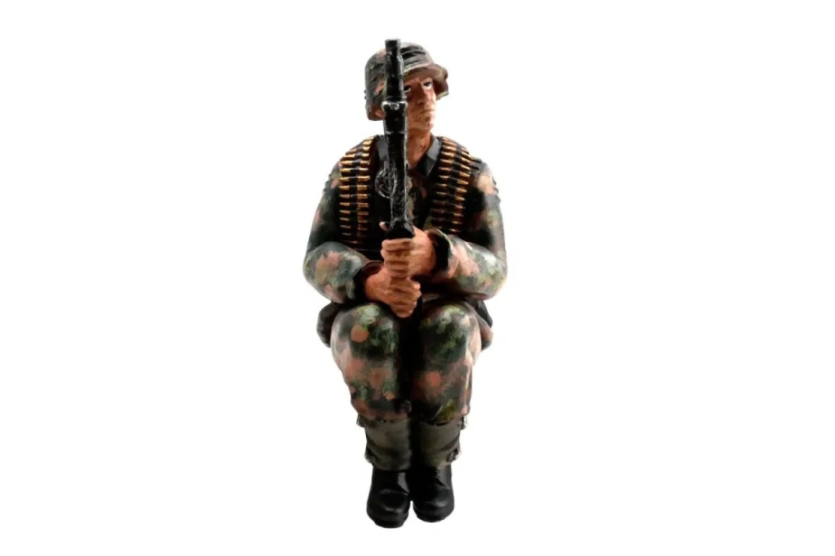 1/16 figurka Sd.Kfz. 251 kulometčík 2, platan kamufláž, jaro