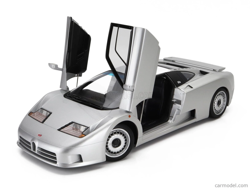 Bugatti Eb110 1991 v mierke 1:12 strieborná