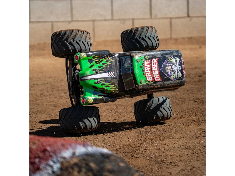 RC auto Losi LMT Monster Truck 2.0 1:8 4WD RTR Syn Uva Digger