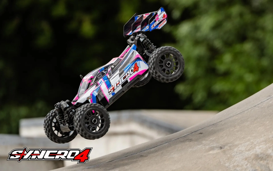SYNCRO-4 - BUGGY 4WD 3-4S Brushless - RTR - 2026 růžová