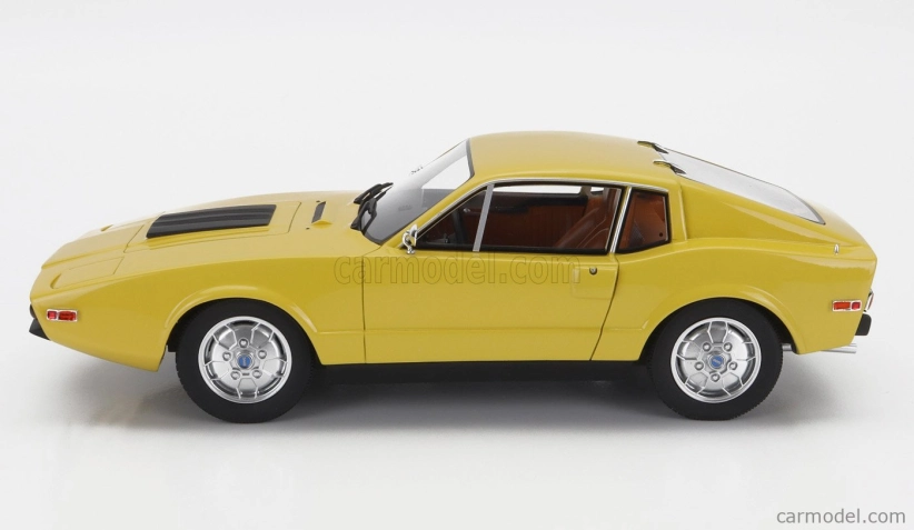 Modely v mierke Cult-scale Saab Sonnet Iii Coupe 1972 1:18 Žltá