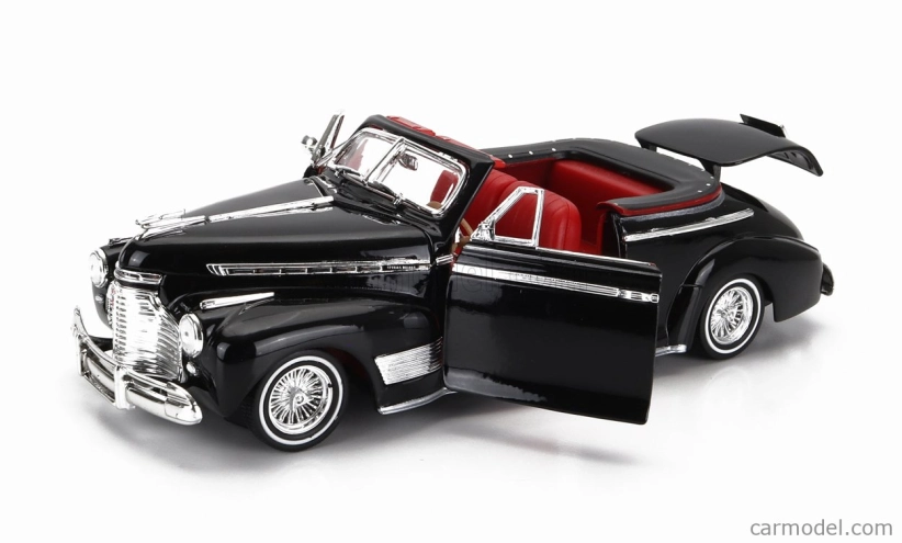 Welly Chevrolet Special De Luxe Cabriolet Open Low Rider 1941 1:24 Black