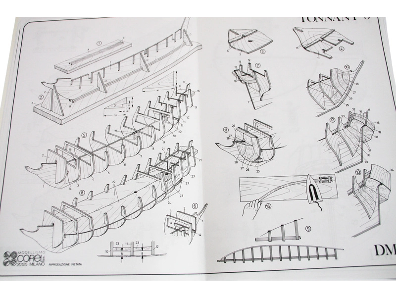 COREL Le Tonnant 1:50 kit