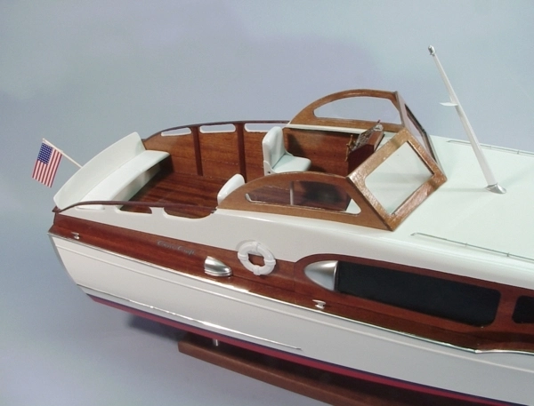 1954 Chris-Craft Commander rýchly čln 914mm