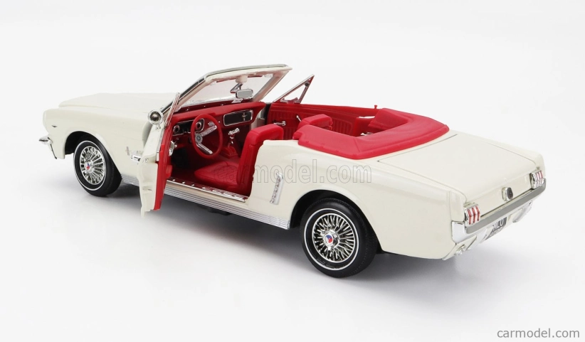 Motor-max Ford usa Mustang Cabriolet Open 1964 - James Bond 007 - Goldfinger - Missione Goldfinger 1:18 Bílá
