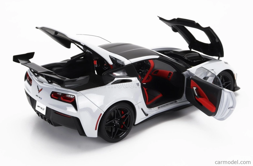 Autoart Chevrolet Corvette C7 Zr1 2017 1:18 Grey Met