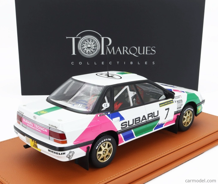 Topmarques Subaru Legacy Rs N 7 2nd Swedish Rally 1992 Colin Mcrae - Derek Ringer - Con Vetrina - With Showcase 1:18 Bílá Zelená Růžová