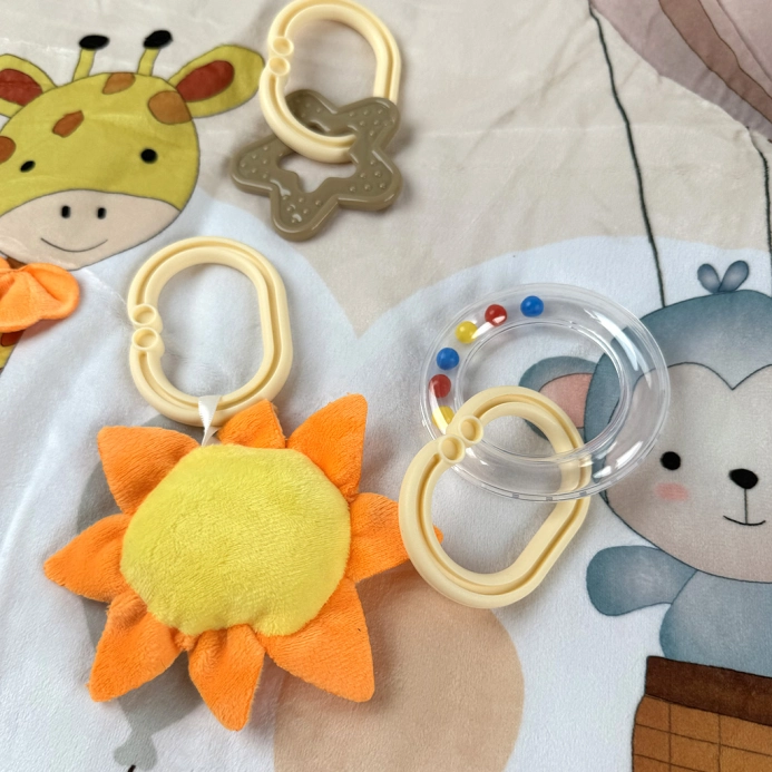 2Kids Toys Hrací deka s hrazdičkou Zvířátka