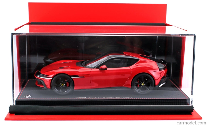 Bbr-models Ferrari 12cilindri V12 830cv Panoramic Roof 2024 - Matt Black Rims - Con Vetrina - With Showcase 1:18 Rosso Corsa - Červená