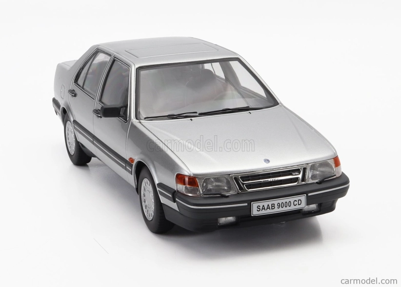トリプル9 1/18 サーブ 9000 CD ターボ 1990 (シルバー) Triple9 Saab 9000 Cd Turbo 1990 1:18 Silver | RCprofi.cz
