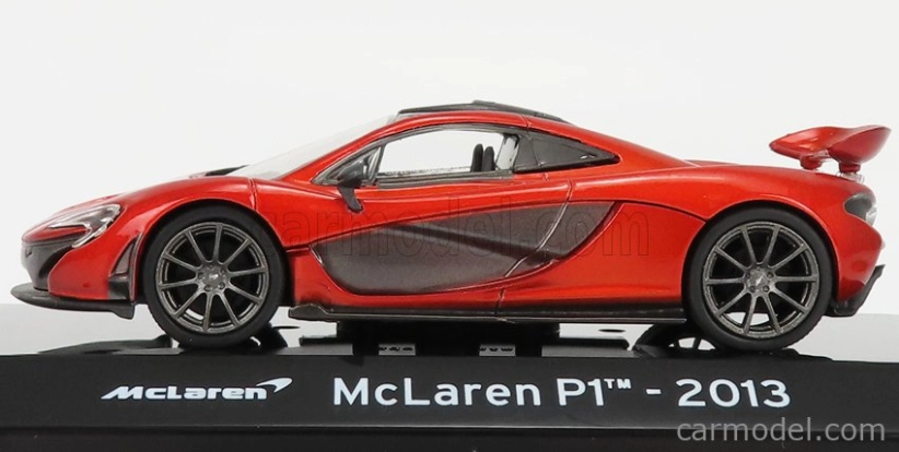 Edicola Mclaren P1 2013 - Con Vetrina - With Showcase 1:43 Měď A Uhlík