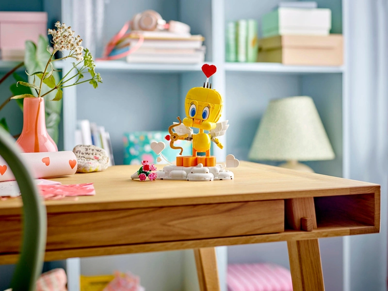 LEGO Iconic - Looney Tunes™ Roztomilý Tweety