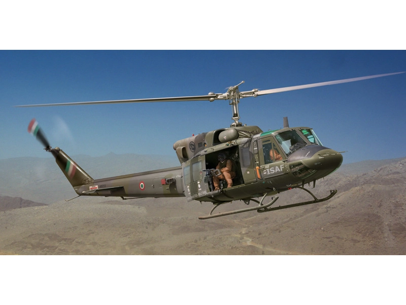 Italeri Bell AB 212/UH 1N (1:48)