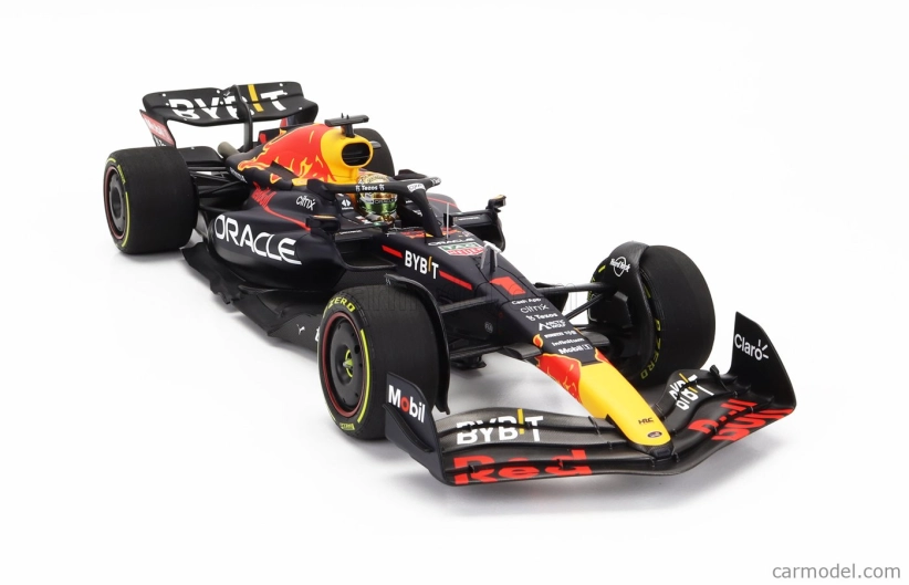 Minichamps Red bull F1 Rb18 Team Oracle Red Bull Racing N 1 1:18, tmavě modrá
