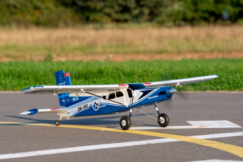 KAVAN Pilatus PC-6 Porter 1500 mm ARF – modrá