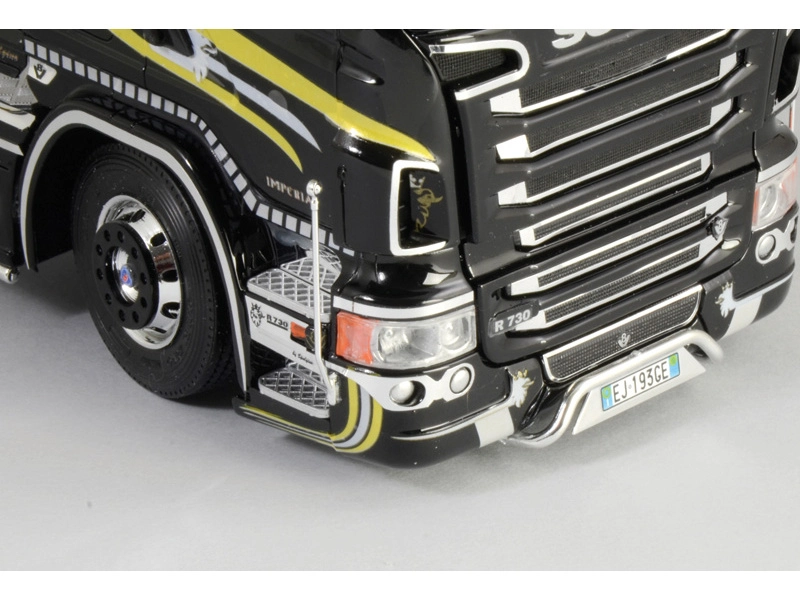Italeri SCANIA R V8 TOPLINE „IMPERIAL“ (1:24)