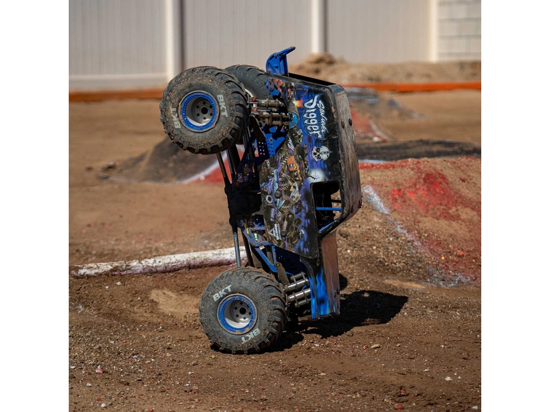 RC auto Losi LMT Monster Truck 2.0 1:8 4WD RTR Grave Digger