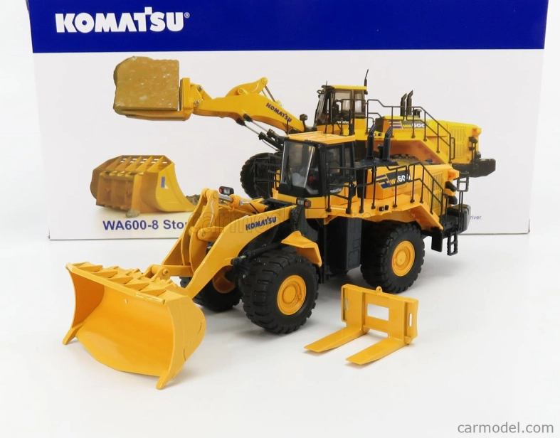 Universal hobbies Komatsu Wa600 Ruspa Gommata - škrabací traktor 1:50 žltá čierna