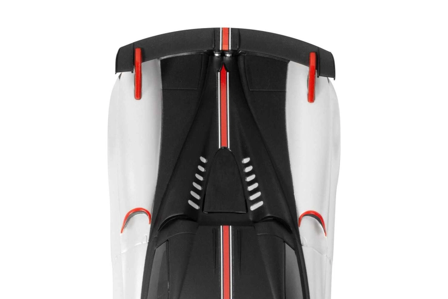 Autíčko Super Resistant SCALEXTRIC C4399 - Pagani Huayra BC Roadster – Metallic Pearl White (1:32)