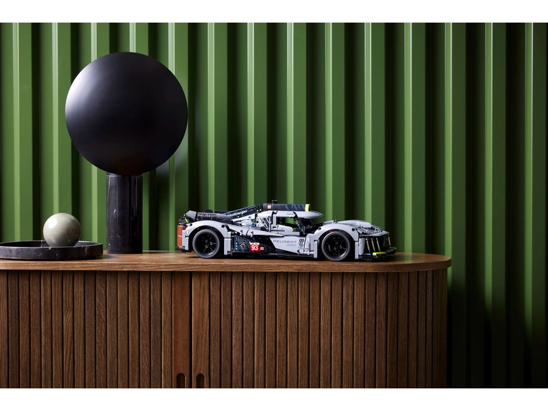 LEGO Technic - Hybridný hypercar PEUGEOT 9X8 24H Le Mans