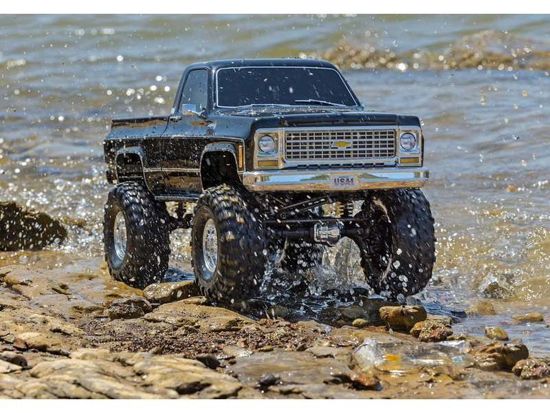 RC auto Traxxas TRX-4 Chevrolet K10 1979 TQi 1:10 RTR, červené