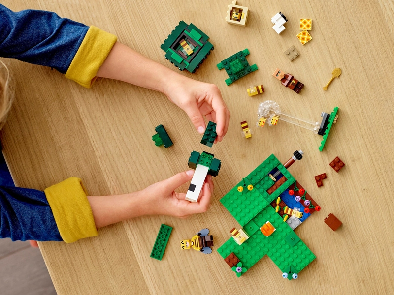 LEGO Minecraft – Včelia farma