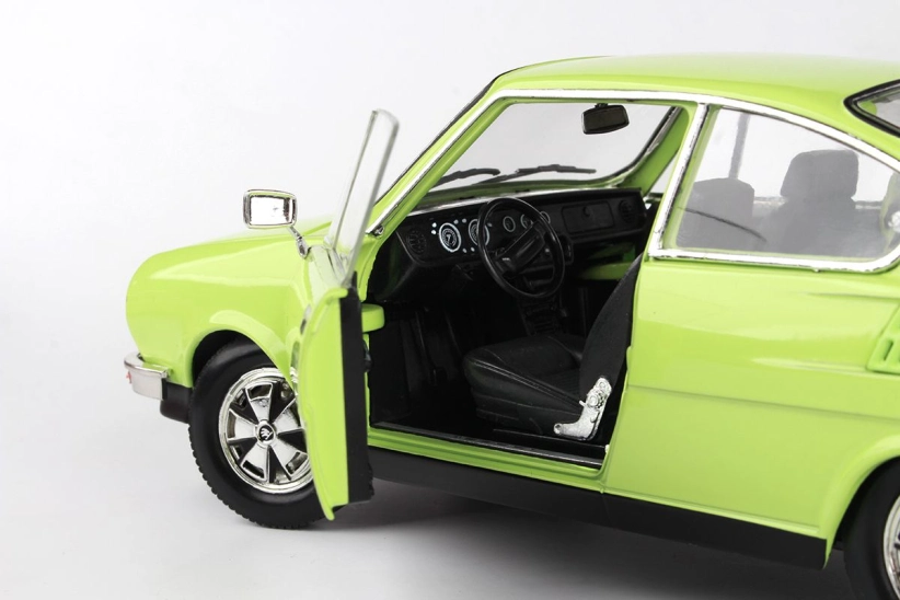 Abrex Škoda 110R Coupé (1980) 1:18 - zelená lipová