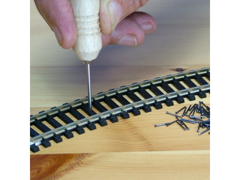 Modelcraft klincovač, oceľové klince 1x7mm (100ks)