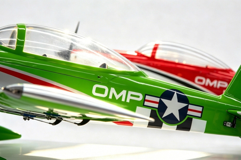 77" RV8 ARF - stříbrno-červená 1,95m