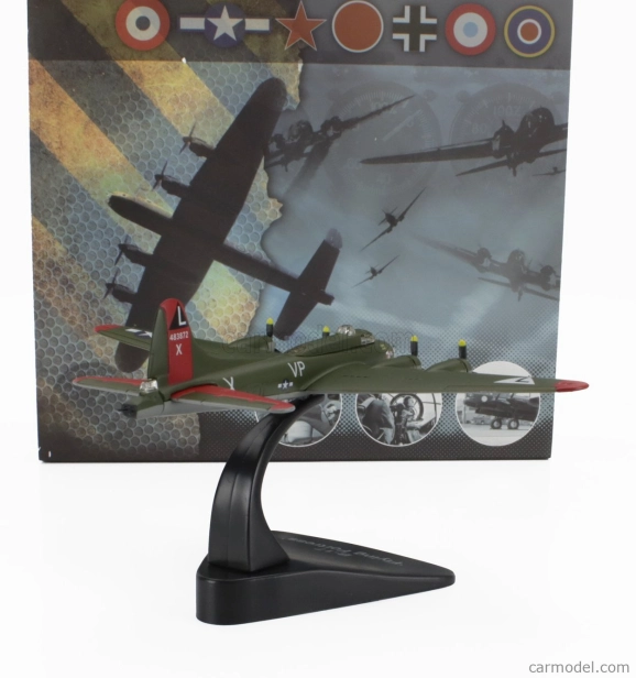 Edicola Boeing B17 Flying Fortess Bombardiere Airplane 1938 - Usaf - United States Army Air Force 1:144 Vojenská Zelená