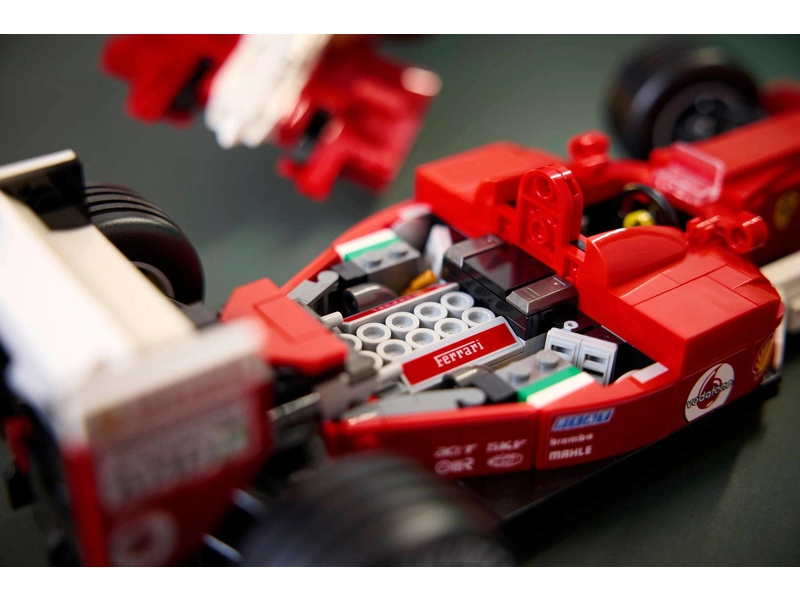 LEGO Icons - Ferrari F2004 a Michael Schumacher