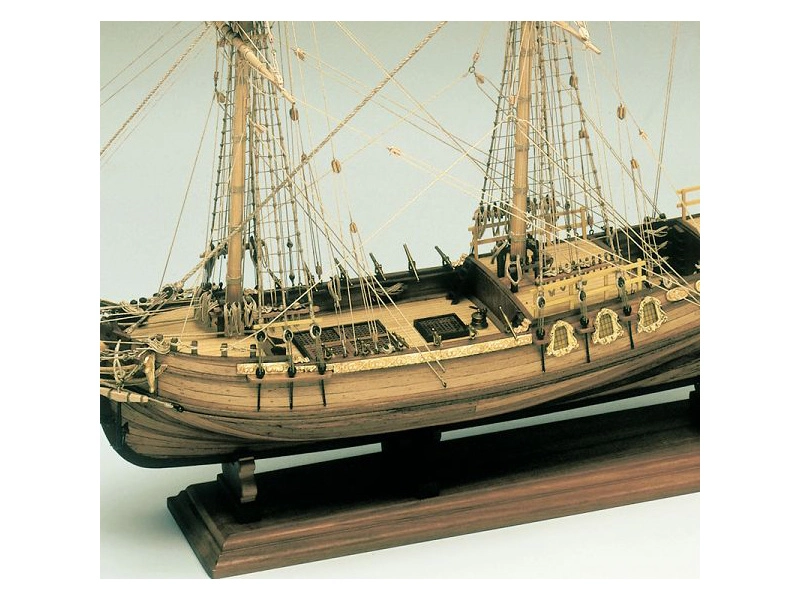 COREL Amphion 1778 1:40 kit