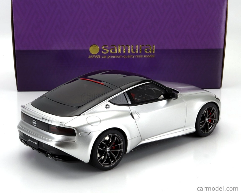 Kyosho Nissan Fairlady Z Coupe 2023 1:18 Silver