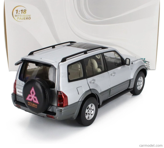 Sun-star Mitsubishi Pajero 3.5l V6 V73 2006 1:18 Silver Grey
