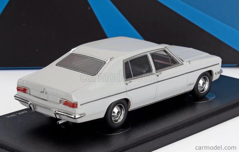 Avenue43 Opel Admiral B Hatchback Limousine Germany 1972 1:43 Bílá