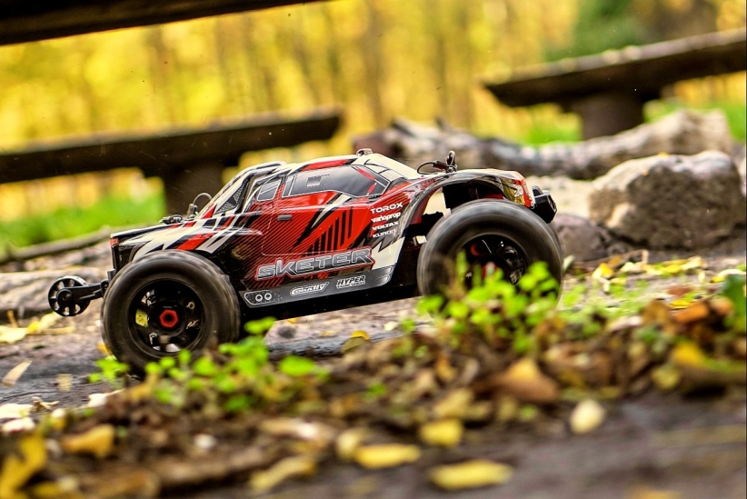 SKETER XP 4S – 1/10 Monster Truck 4WD - RTR – Brushless Power 4S