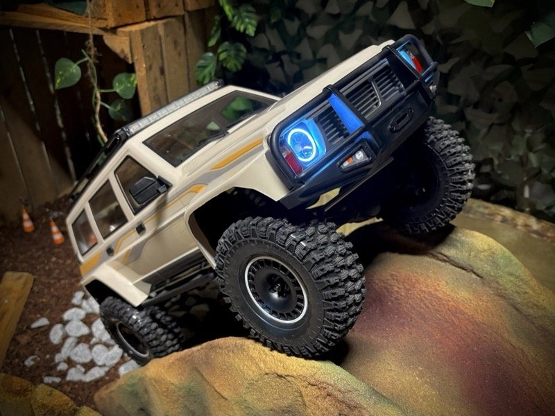 Absima CR4.4 PATROL 1:10 RTR bílý/krémový