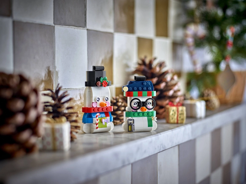 LEGO Iconic – Ozdobní snehuliaci