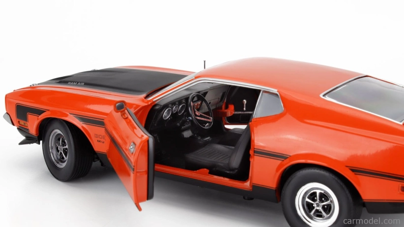 Sun-star Ford usa Mustang Boss 351 Ram Air Coupe 1971 1:18 oranžová čierna