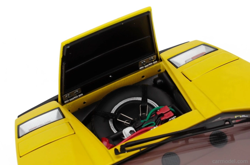 Kyosho Lamborghini Countach Lp400 1974 1:18 Žlutá