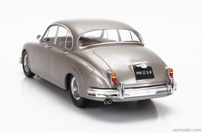 Jaguar Mkii 3.8 Rhd 1959 v mierke 1:18 Pearl Silver