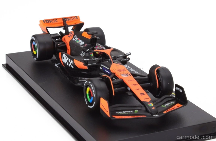 Bburago Mclaren F1  Mcl38 Team Mclaren N 81 Miami Gp 2024 Oscar Piastri - With Pilot And Showcase 1:43 Oranžová Černá