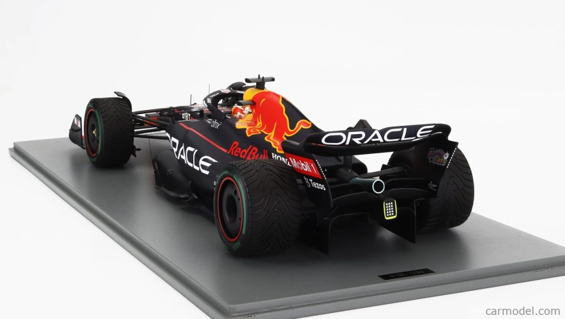 Spark-model Red bull F1 Rb18 Team Oracle Red Bull Racing N 1 World Champion Winner Japan Gp With Pit Board 2022 Max Verstappen 1:12 Matte Blue Yellow Red