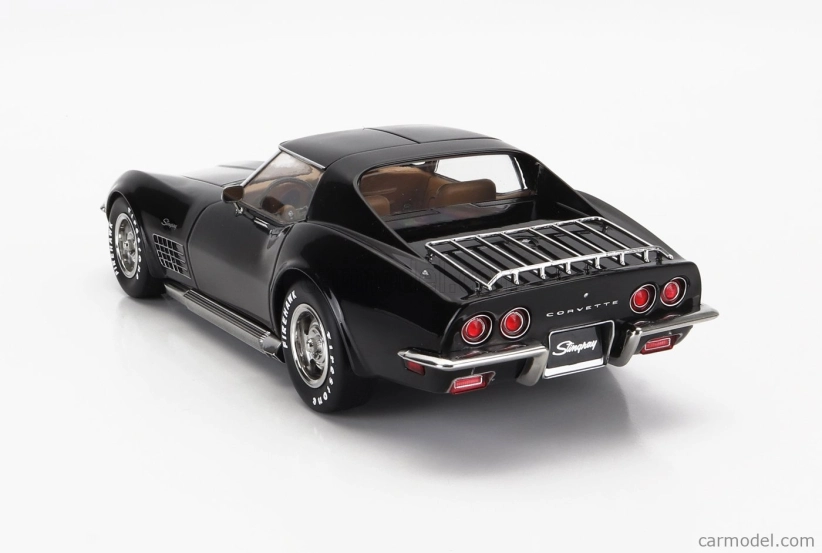 Chevrolet Corvette C3 1972 v mierke Kk - s odnímateľnou strechou 1:18 čierny